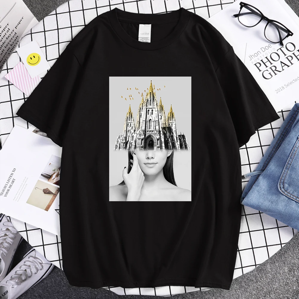 

Castle Beautiful Women Printing T Shirts Street Sport Casual Tshirts Style Crewneck Summer Tees Shirt