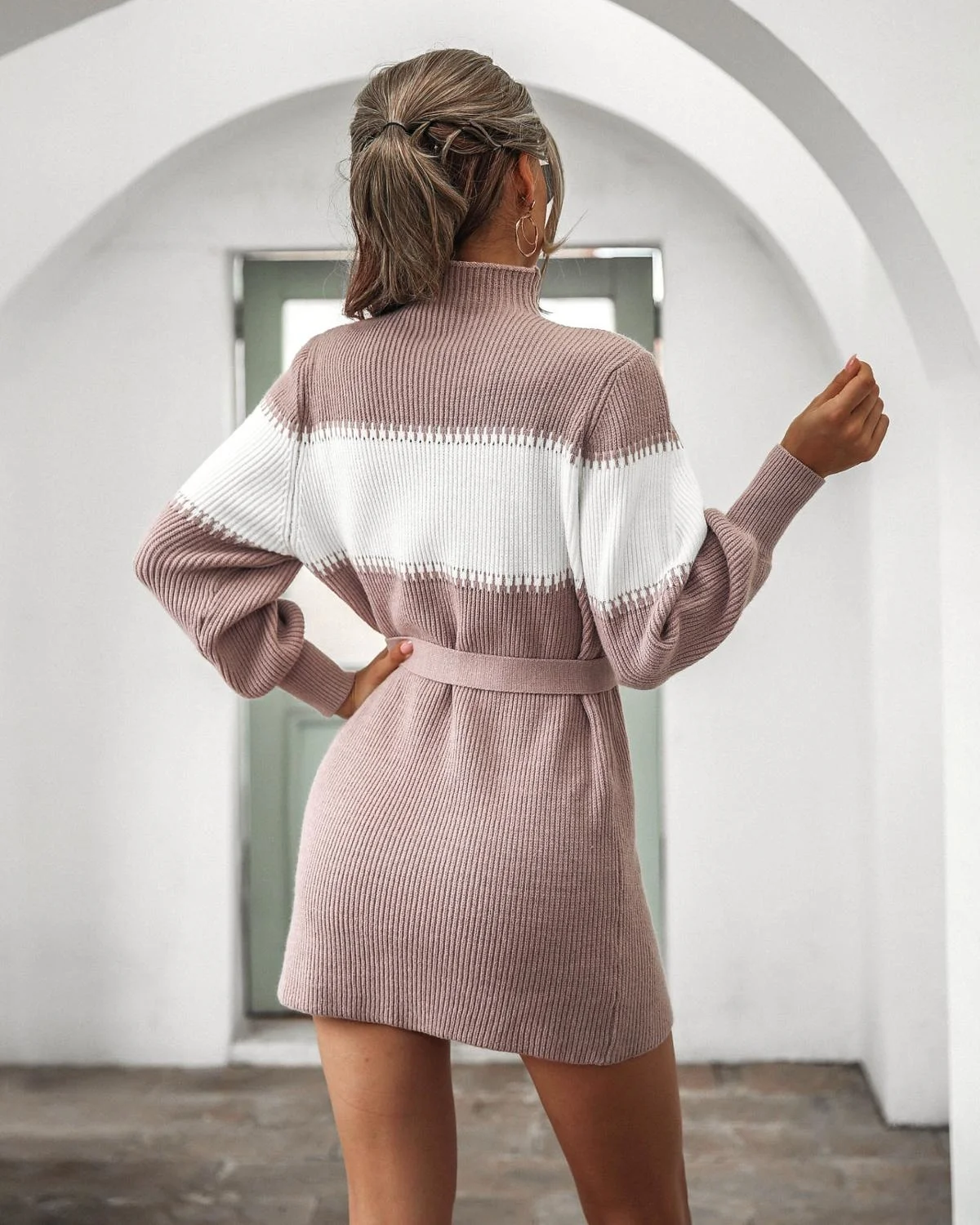 

Women's new 2020 autumn and winter knitted dress half high neck lantern sleeve color block sweater dress