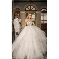 luxury a line sweetheart wedding dress flower appliques short sleeves bridal gown customized floor length vestito da sposa