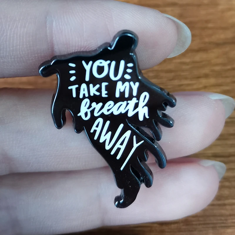 Значок с надписью Take My Breath Away брошь Эмма Бантон ювелирные изделия на тему ove |