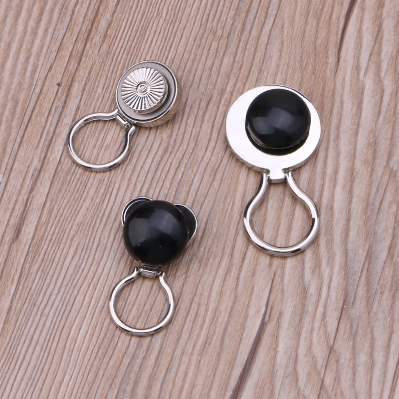 

Magnetic Metal Eyeglass Badge Holder Eyewear Sunglasses Holder Safety Brooch 83XF