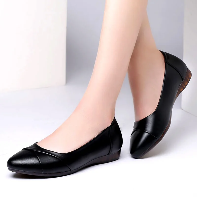 Туфли женские кожаные оксфорды заостренный носок плоская подошва лоферы модная