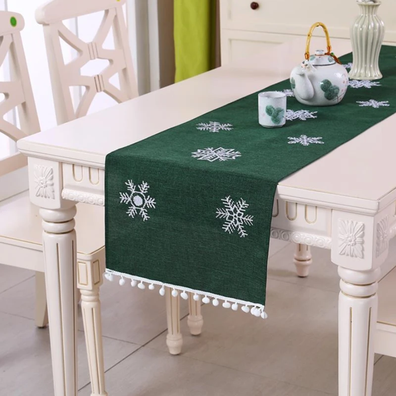

Nordic Christmas Polyester Snowflake Table Runner Green Tablecloth Table Mat Restaurant Home Decoration Placemat Decor