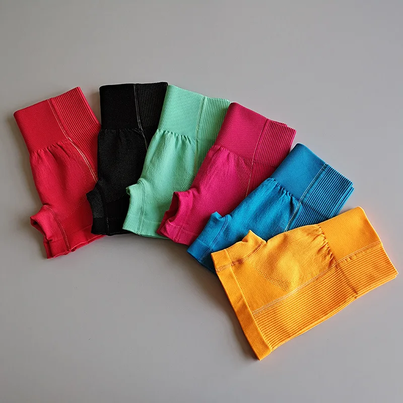 

Бесшовные шорты для йоги, женские спортивные шорты с высокой талией, одежда для фитнеса, быстросохнущие спортивные шорты для бега, высокоэл...