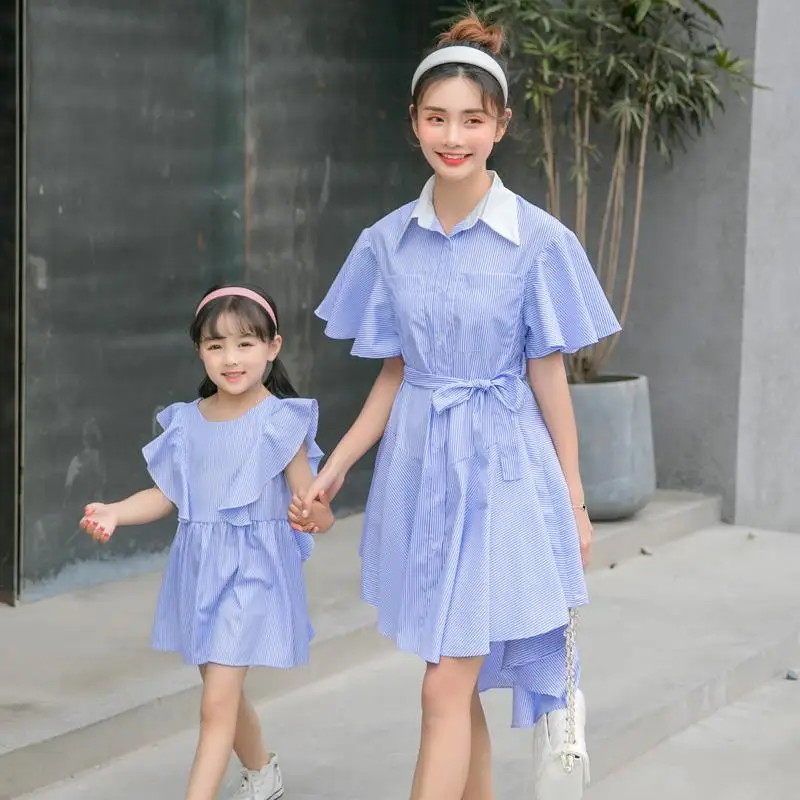 Рубашки платье двойка платья в полоску для мамы и дочки одинаковые вечерние
