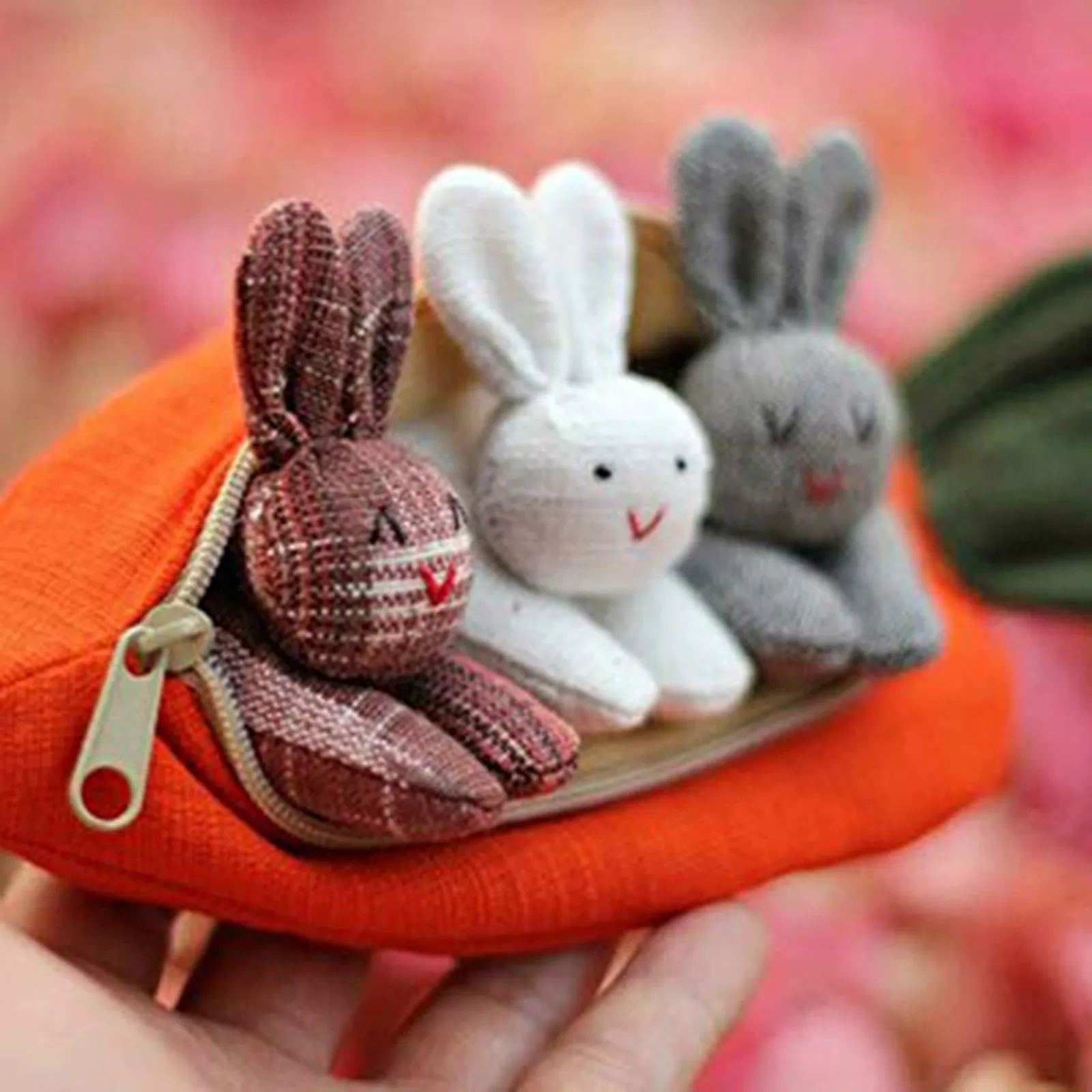 

Animal Fidget Sensory Toy Unzip the rabbit doll toy 3 bunnies in carrot purse Physiotherapy Releases Stress Squeeze Toys Relief