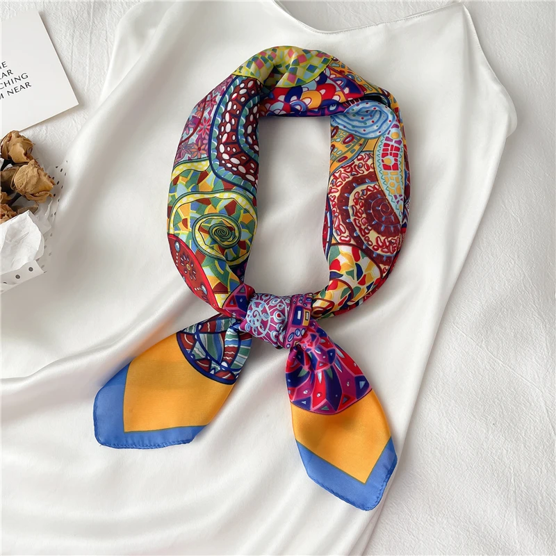 

Summer Silk Square Neck Scarf Women Hairband Shawls And Wraps Bandana Designer Printed Headband Scarves Neckerchief New