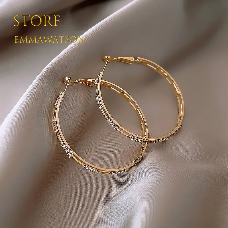

Fashion women's Circle Earrings 2021 new classic sweet Earrings atmospheric Earrings advanced sense light luxury wedding Earring