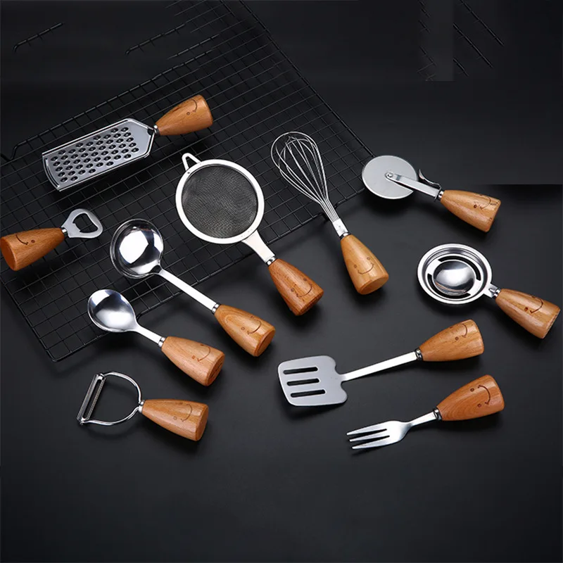 

1set Kitchenware Cooking Tools Whisk Filter Cake Tool Skin-peeler Drainer Stainless Steel Smiley Wooden Handle Set Kitchen Tools