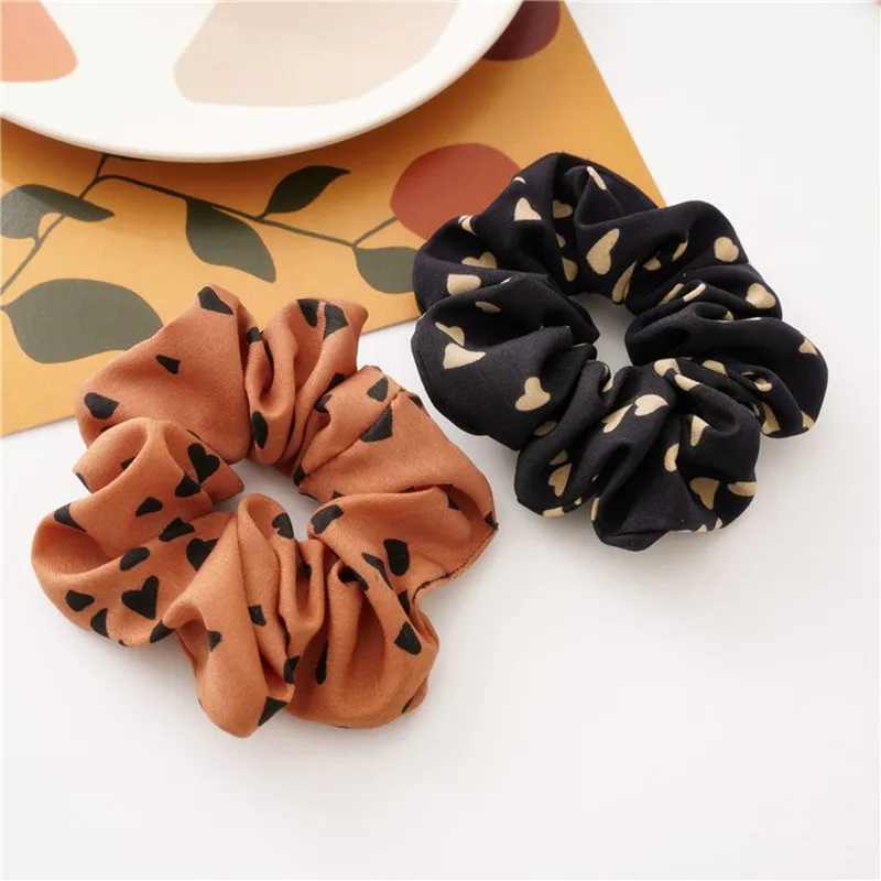 

Korea Heart Spring Summer Women Warm Cloth Big Hair Scrunchies Solid Soft Fashion Hair Gums Striped Fabric Rubber Bands