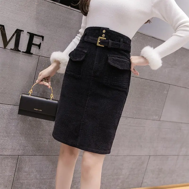 

2021 Fashion Autumn Winter Women Skirts Khaki Blue Black Corduroy Skirt Bodycon Pencil Skirt Elegant Belt Saia Midi Jupe Y418