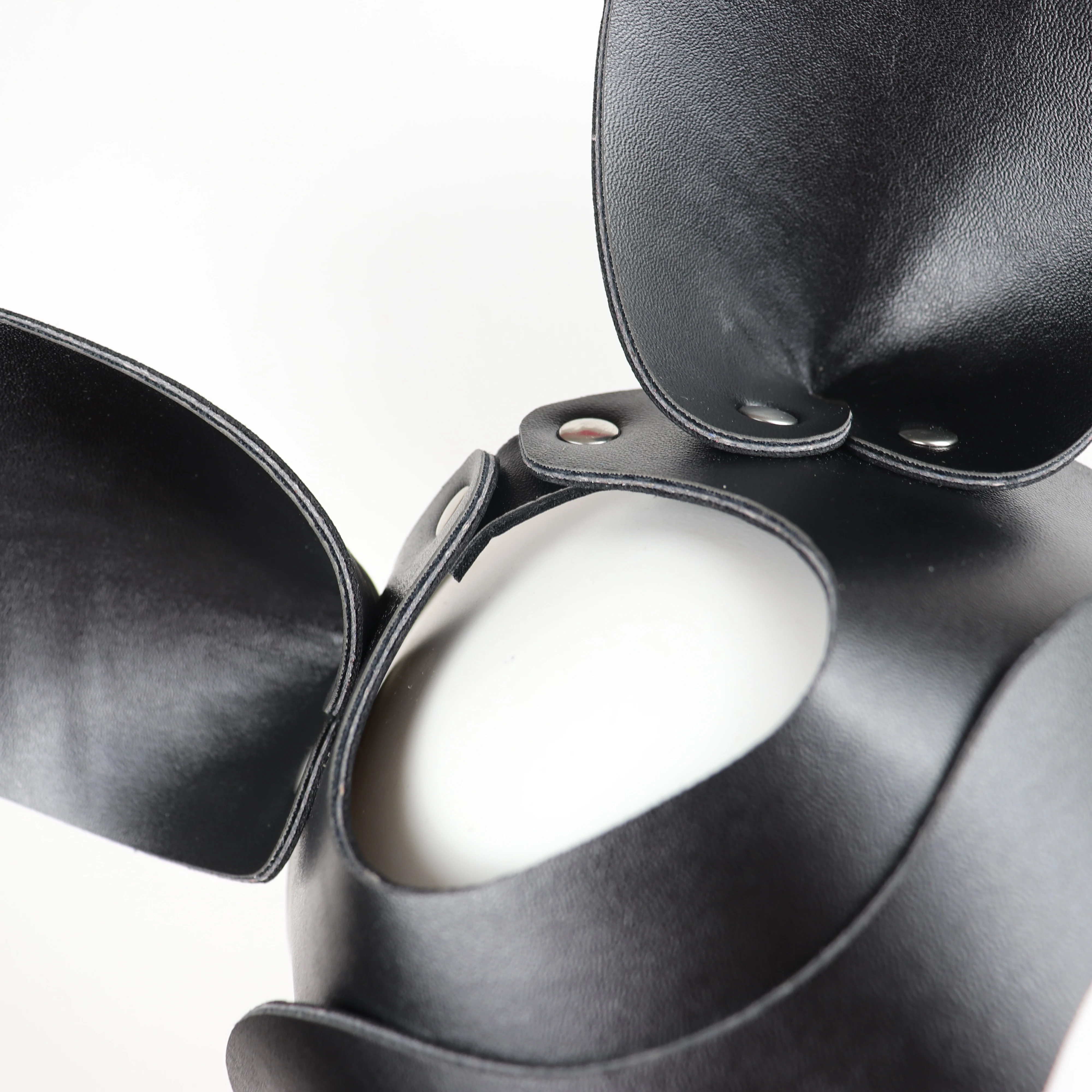 Маска уйи женская кожаная с заячьими ушками | Тематическая одежда и униформа