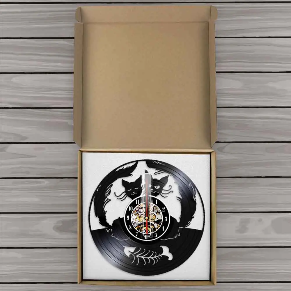Настенные часы с изображением кошек влюбленных современный дизайн настенные