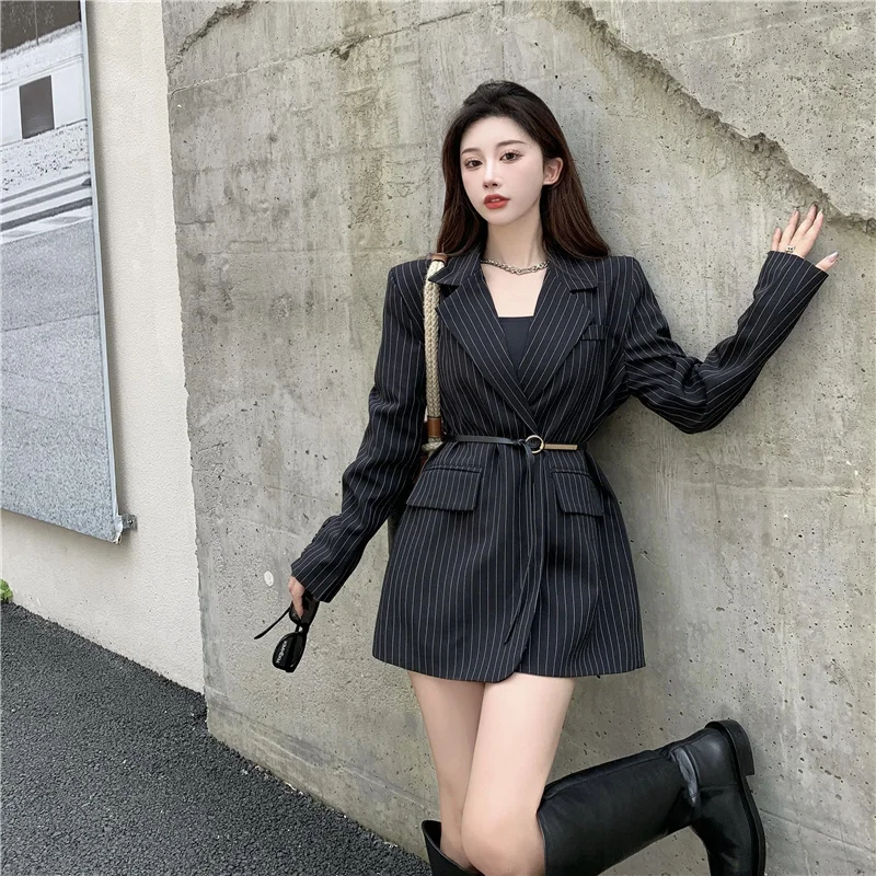 

Real Shot Suit Jacket Women 'S Belt Design Button