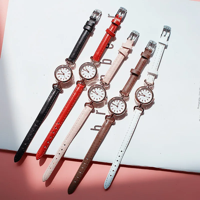 Женские часы 2020 новые маленькие и простые круглые модные женские с кожаным