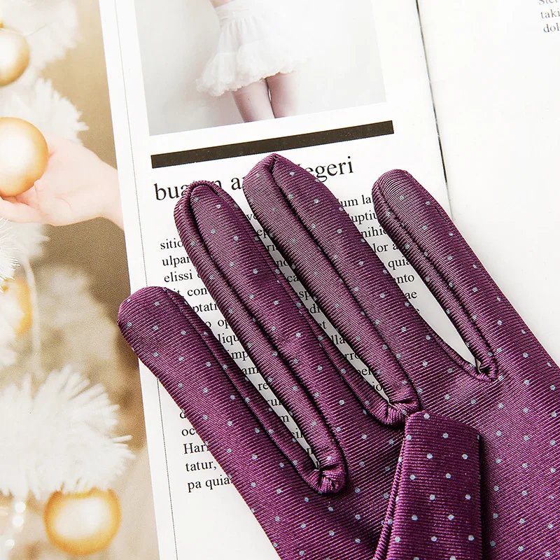 Spring and summer new fashion ladies thin short lace elastic spandex driving sunscreen gloves |