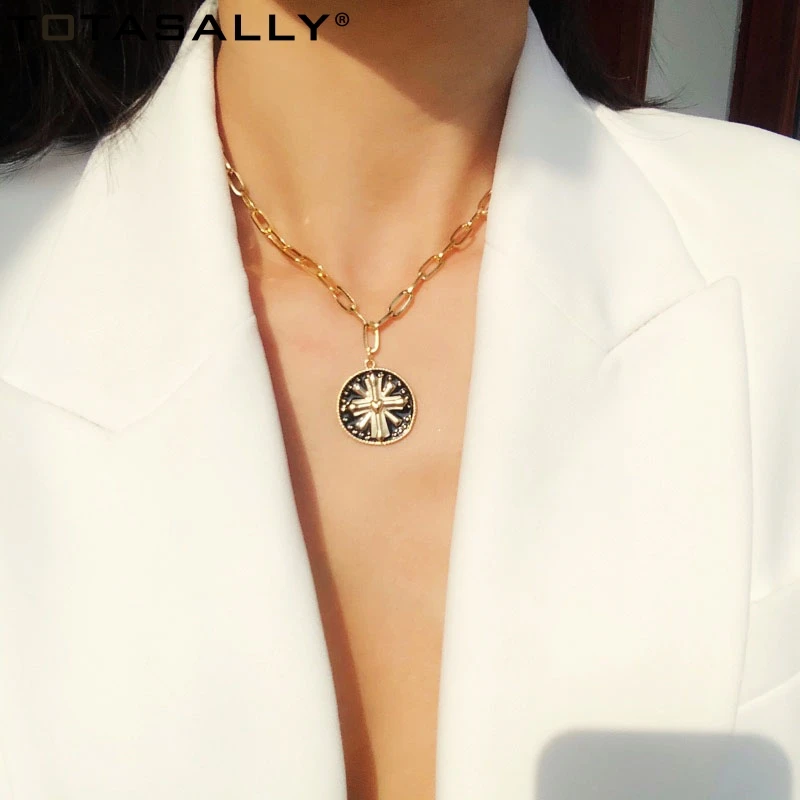 

TOTASALLY New Women's Necklace Hit-hop Golden Chain False Collar Necklace Round Pendant Cross Sweater Chain Gifts Dropship Metal