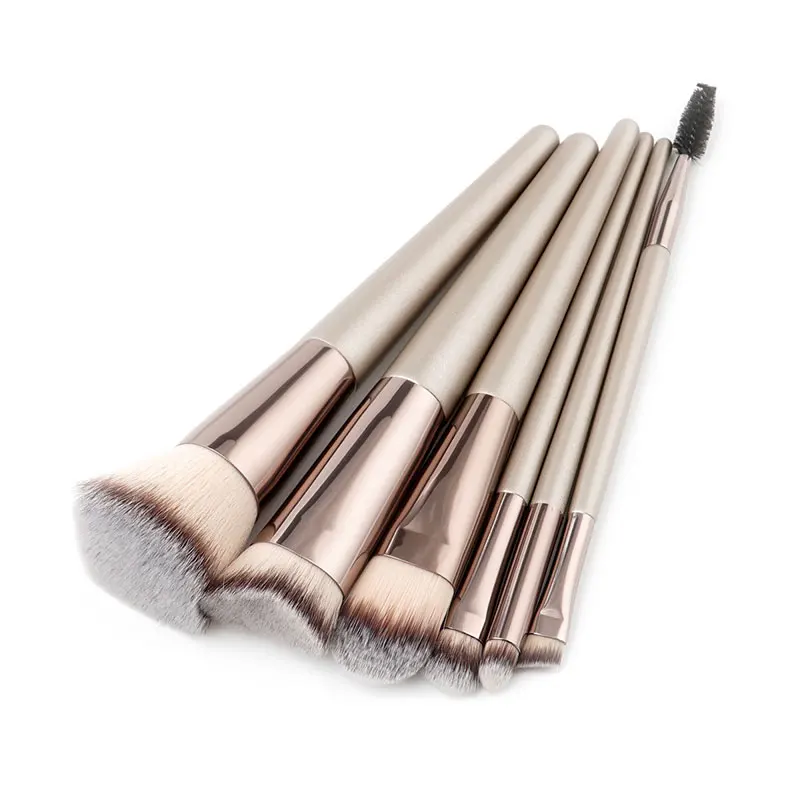 

6pcs Makeup Brushes Foundation Set Lash Eyelash Powder kabuki blending Cute Makeup Face Blusher Eyeshadow Cosmetics Beauty Tools