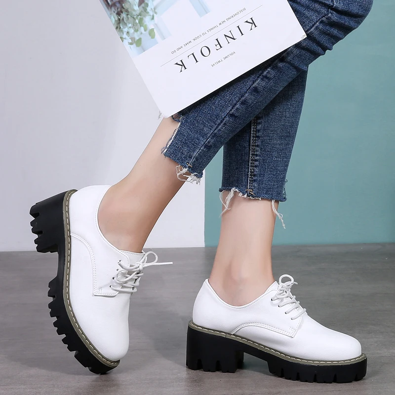 O16U-осенняя женская обувь из натуральной кожи оксфорды на шнуровке с круглым