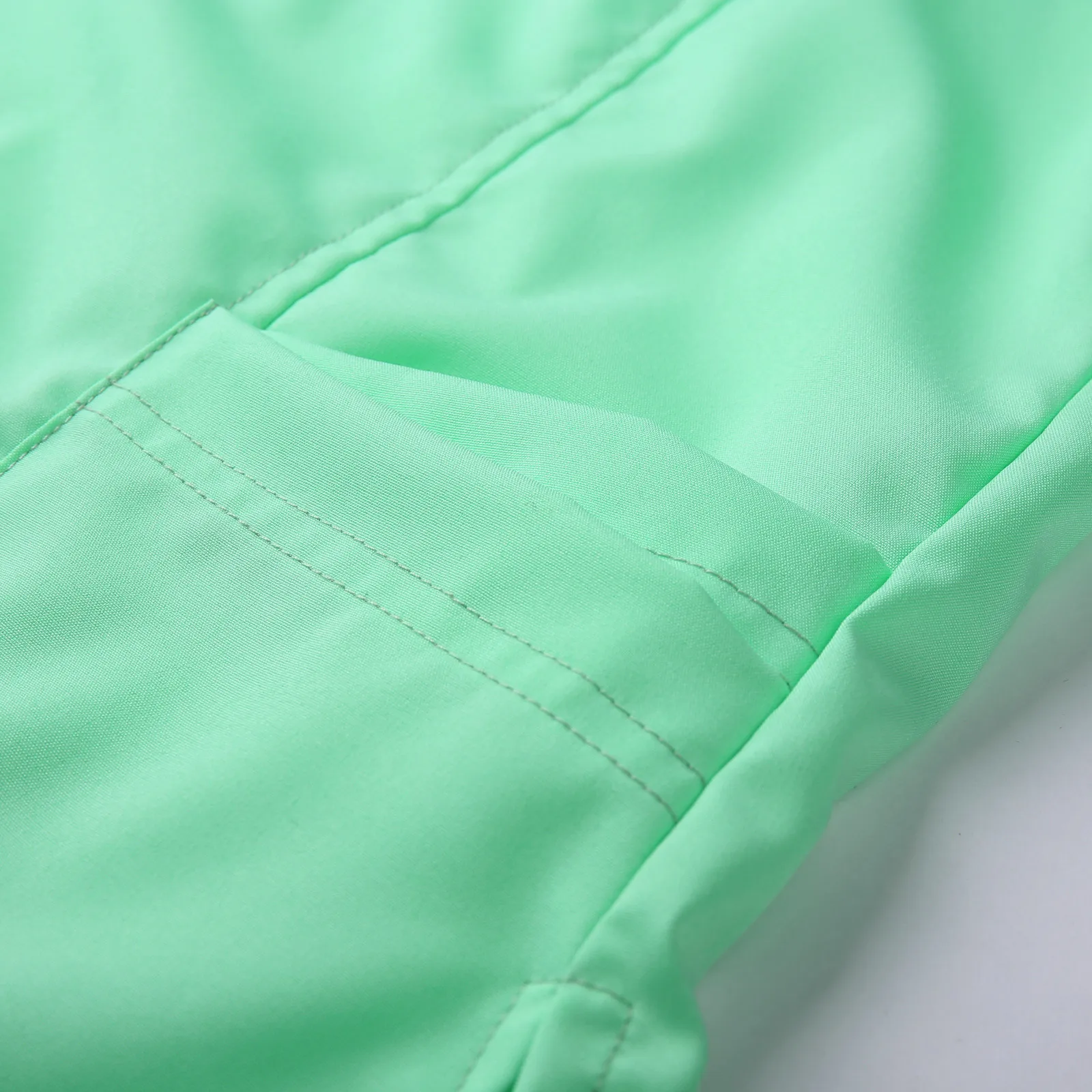 

Women Short Sleeve V-Neck Tops Causel Working Uniform Cartoon Print Blouse Nursing Uniform Medical Protect Uniforms Care Clothes