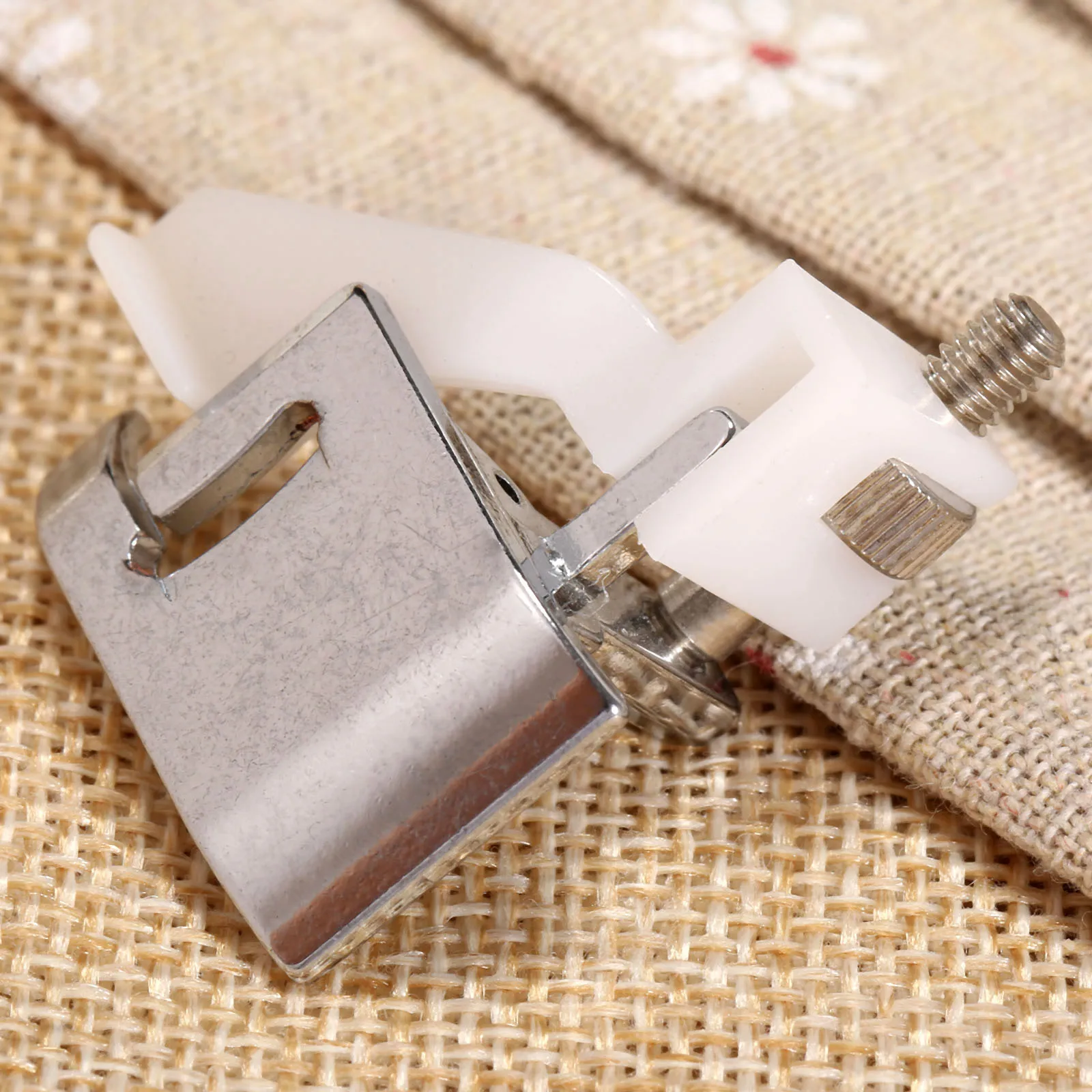 Металлическая универсальная прижимная лапка для швейной машины Brother Singer Janome