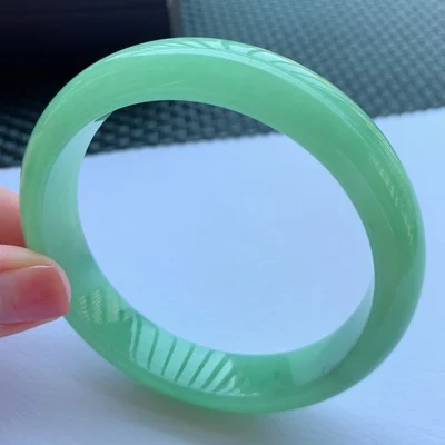 

Natural Burmese Emerald Green 54-62mm Bangle Elegant Princess Jewelry Best Gift
