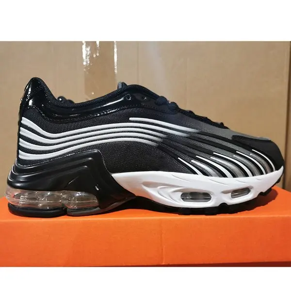 

2021 tn plus 2 3 sintonizado das mulheres dos homens tnis de corrida chaussures triplo branco pretofaculdadecinzaverde eltrico