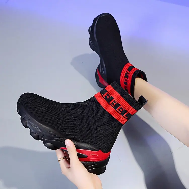 Трикотажные высокие кроссовки на платформе 2019 г. Женская повседневная обувь