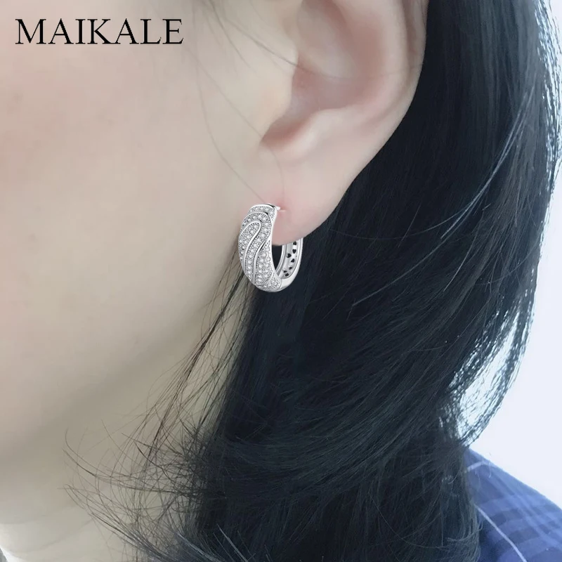 Женские круглые серьги-гвоздики MAIKALE, популярные серьги золотистого/серебристого цвета с фианитом в форме пустотелого сердца, модные ювелирные изделия для подарка