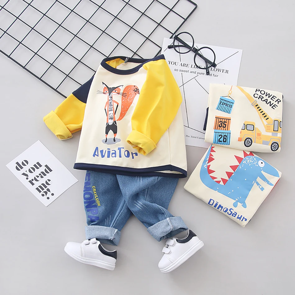 Футболка и джинсовые брюки для мальчиков с длинным рукавом |