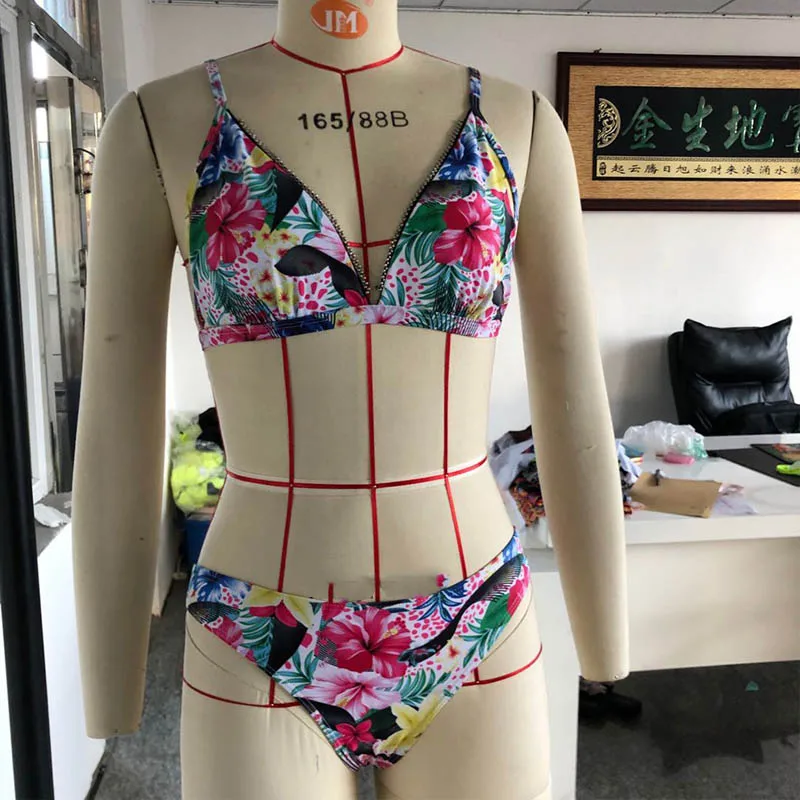 

Flower Print Low Waist Thong Bikini Female Swimsuit Women Swimwear Two-pieces Bikini set Halter Bather Bathing Suit Swim