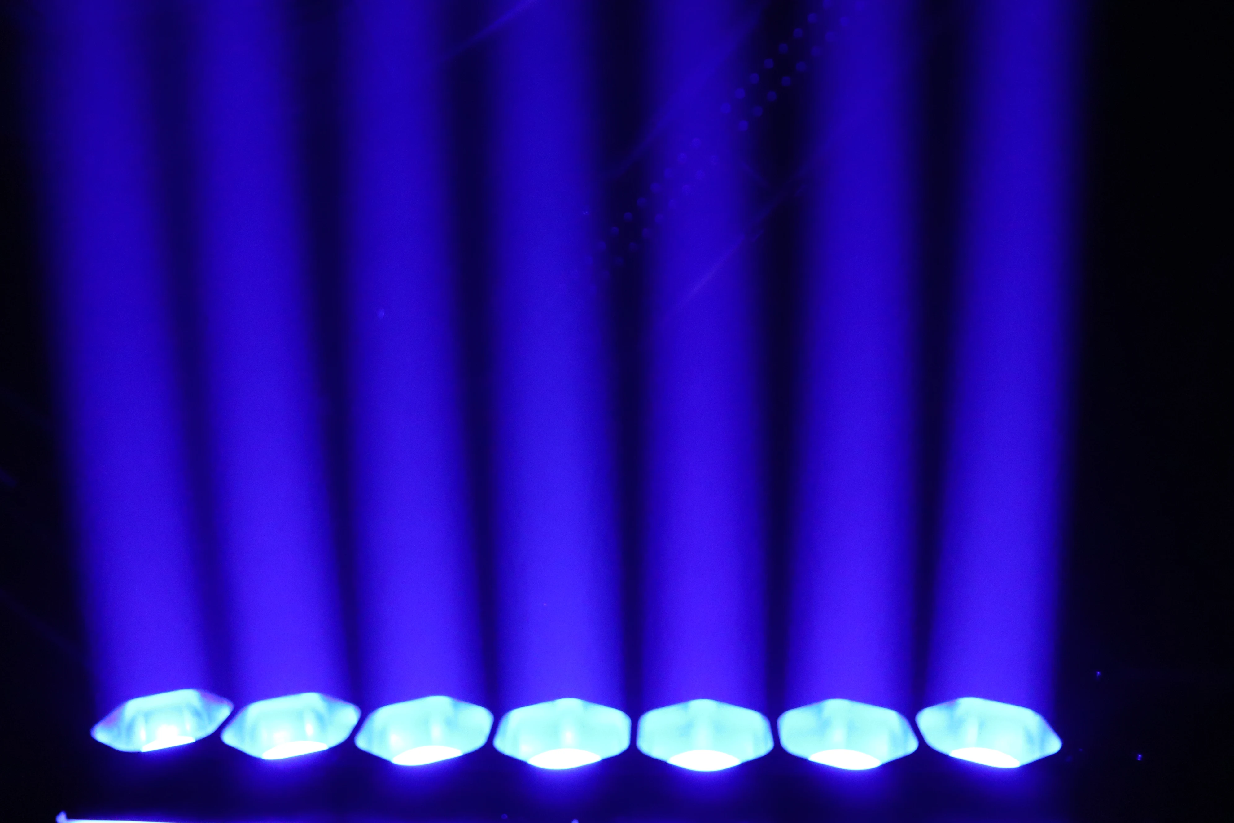 DJ Disco Club LED bar pixels 7x40w rgbw 4in1 zoom wash beam led moving head | Stage Lighting Effect