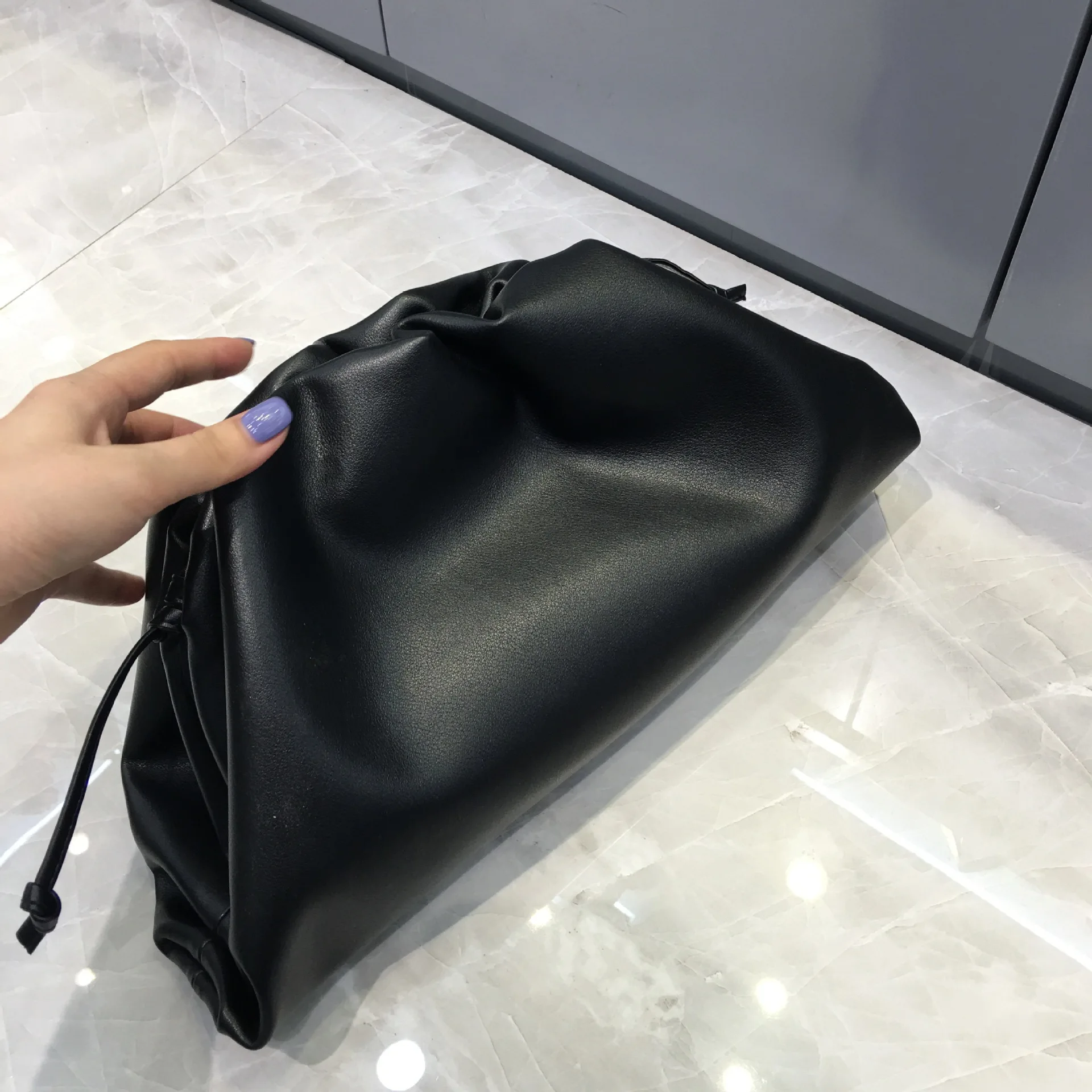 

Women Dumpling Pouches Clutch Bag Genuine Leather Clouds Purses and Handbags 2021 Luxury Designer Female Crossbody Bags