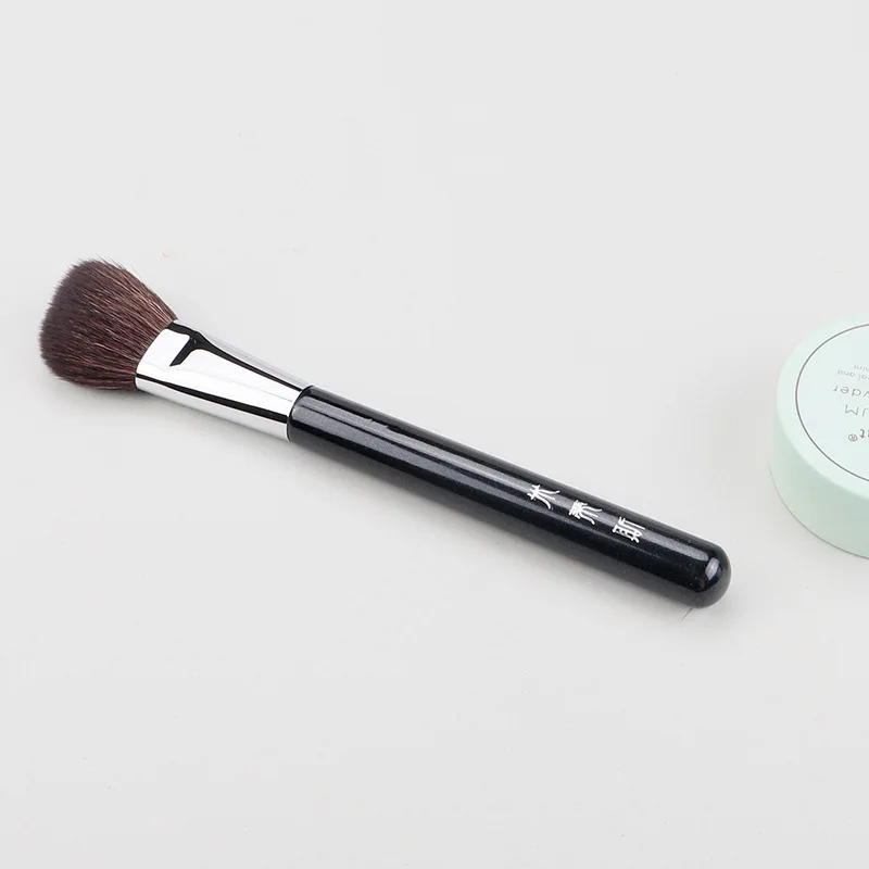 1 шт. Базовая Кисть для макияжа скошенная ретуширующая художественная установка