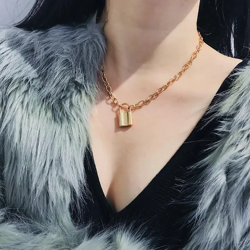 Vintage Lover's Lock Pendant Choker Necklace Steampunk Clavicle Golden Chain Necklace Collier Valentine's Day Gift