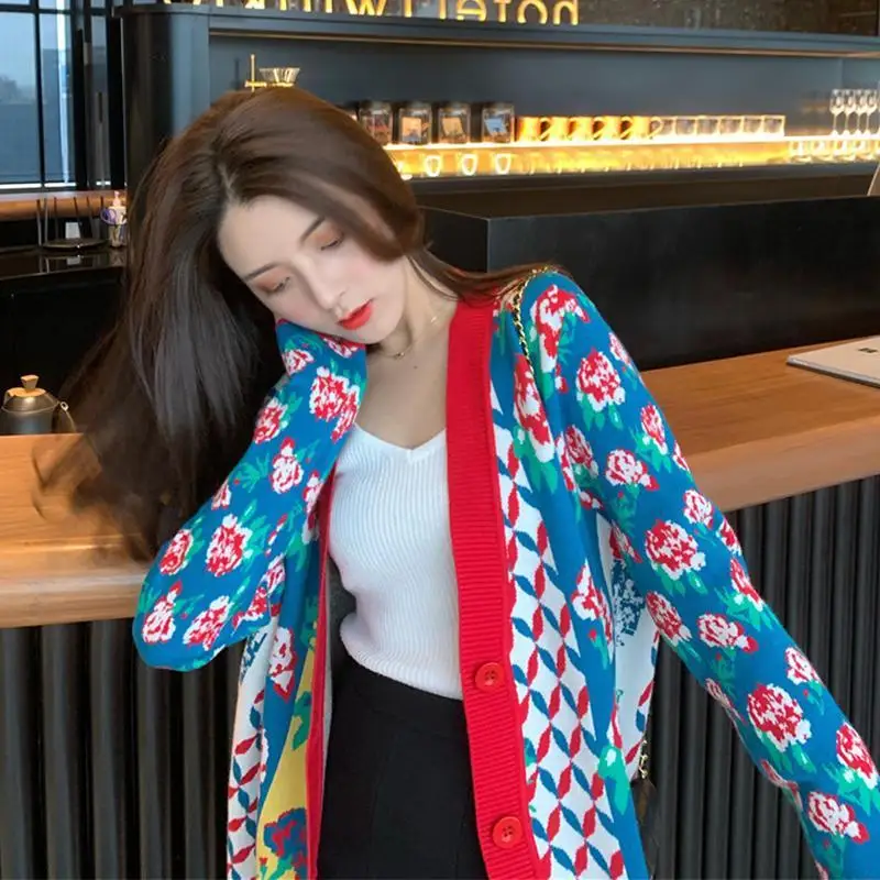 

2020 autumn and winter new outer cardigan loose outer wear gentle wind spring and autumn thin knitted sweater jacket