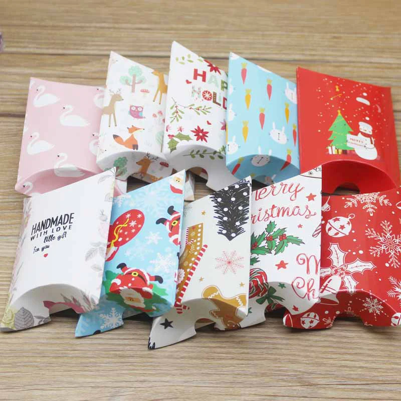 

50 Pcs Kraft Paper Christmas Candy Box Children's Holiday Gift Box Candy Box for Kids Happy New Year Navidad 2022