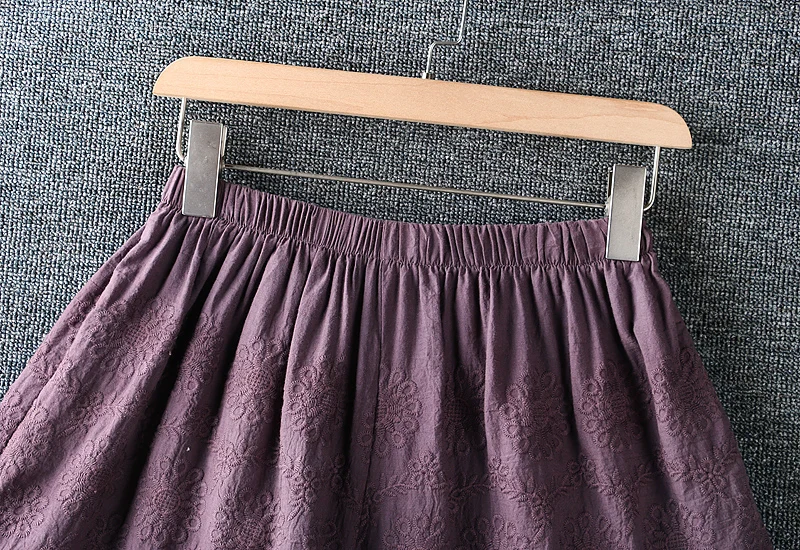 

2021 New Women Embroidered Shorts Japan Style Literature Elastic Waist Lace Cotton and linen Loose Wide-leg Shorts