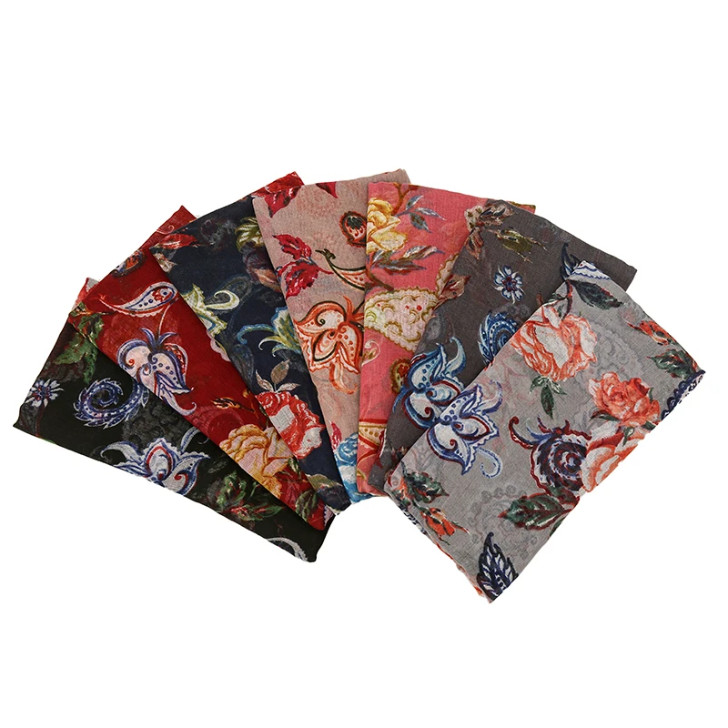 

2020 Новое поступление хлопковый шарф с цветочным принтом хиджабы Модные женские шали с цветами большой размер мусульманские головные повяз...