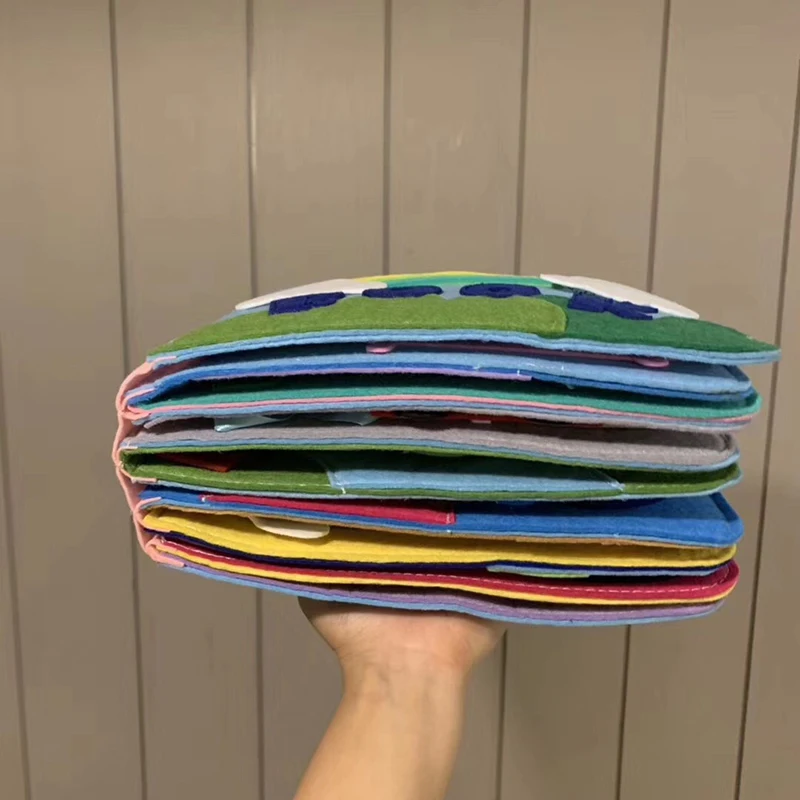 Книга детская тканевая с радужным 3D рисунком тихая мягкая моющаяся книга для