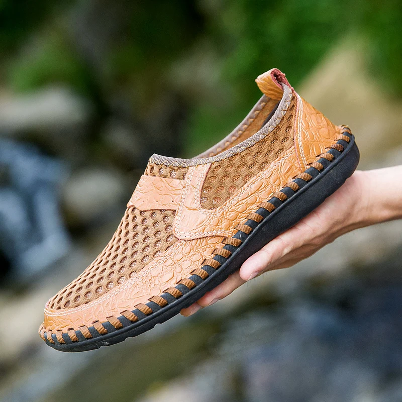 Mężczyźni obuwie trampki moda mężczyźni oddychające lekkie letnie mokasyny odkryty plaża Mesh mężczyźni buty Zapatos De Hombre Big S
