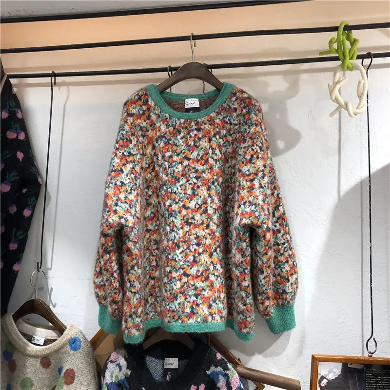 

2020 winter women's fashion new round neck Pullover long sleeve thickened warm floral contrast sweater fashion