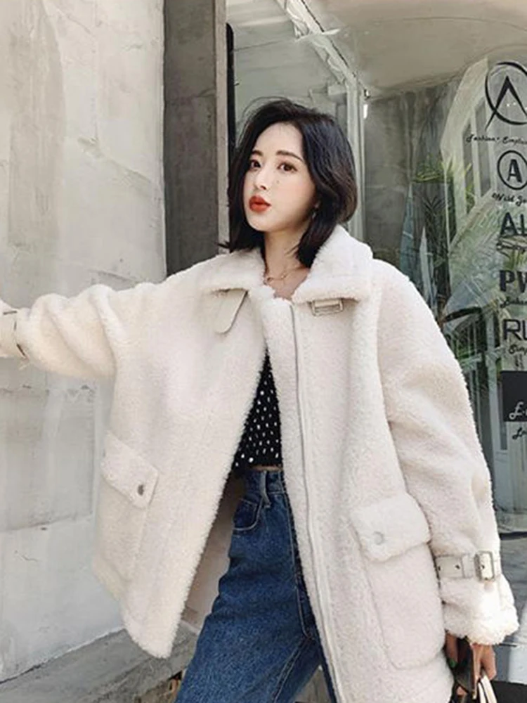 

2020 New Fashion Lamb Plush Autumn and Winter Fur Brushed and Thick Coat Women's Clothes Leather and Fur in One Coat