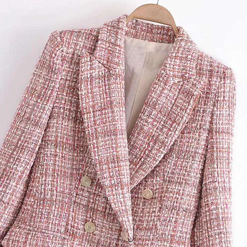 Женский твидовый двубортный пиджак с карманами приталенный деловой длинным