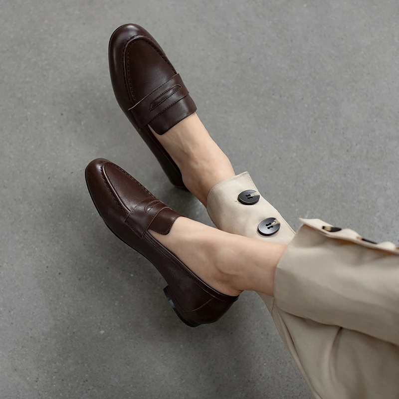 

QUTAA 2021 Flat Heels Spring Autumn Round Toe Basic Women Flats Shoes High Quality Genuine Leather Casual Female Shoes Size34-40