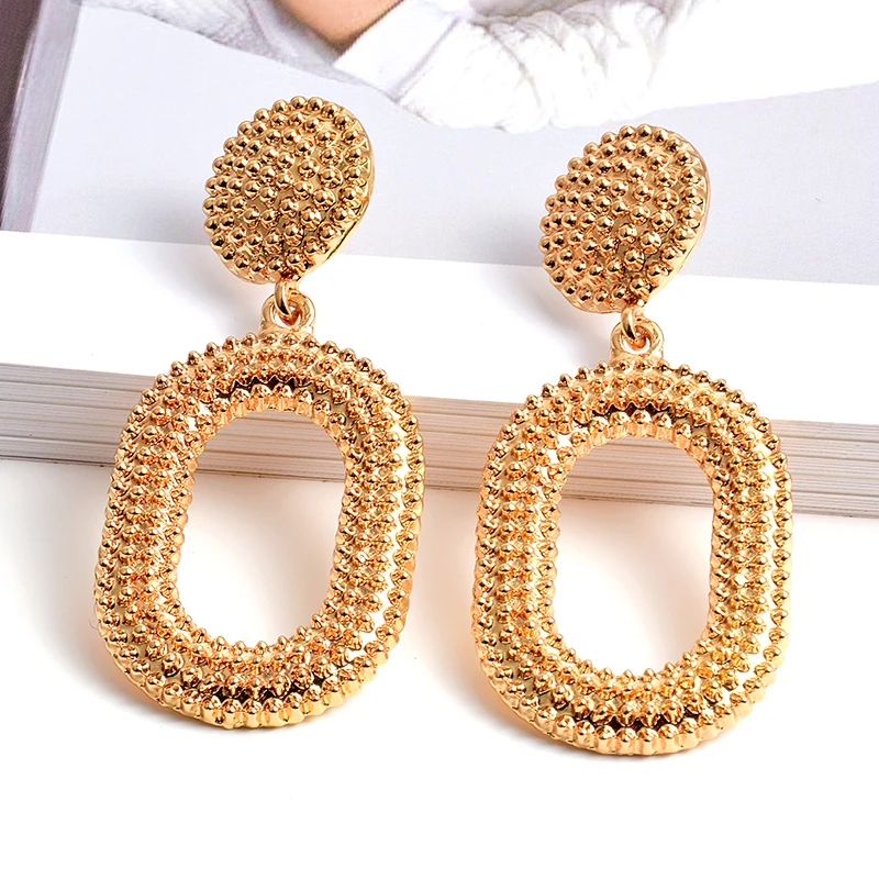 Золотые металлические серьги Новое поступление эффектные висячие модные