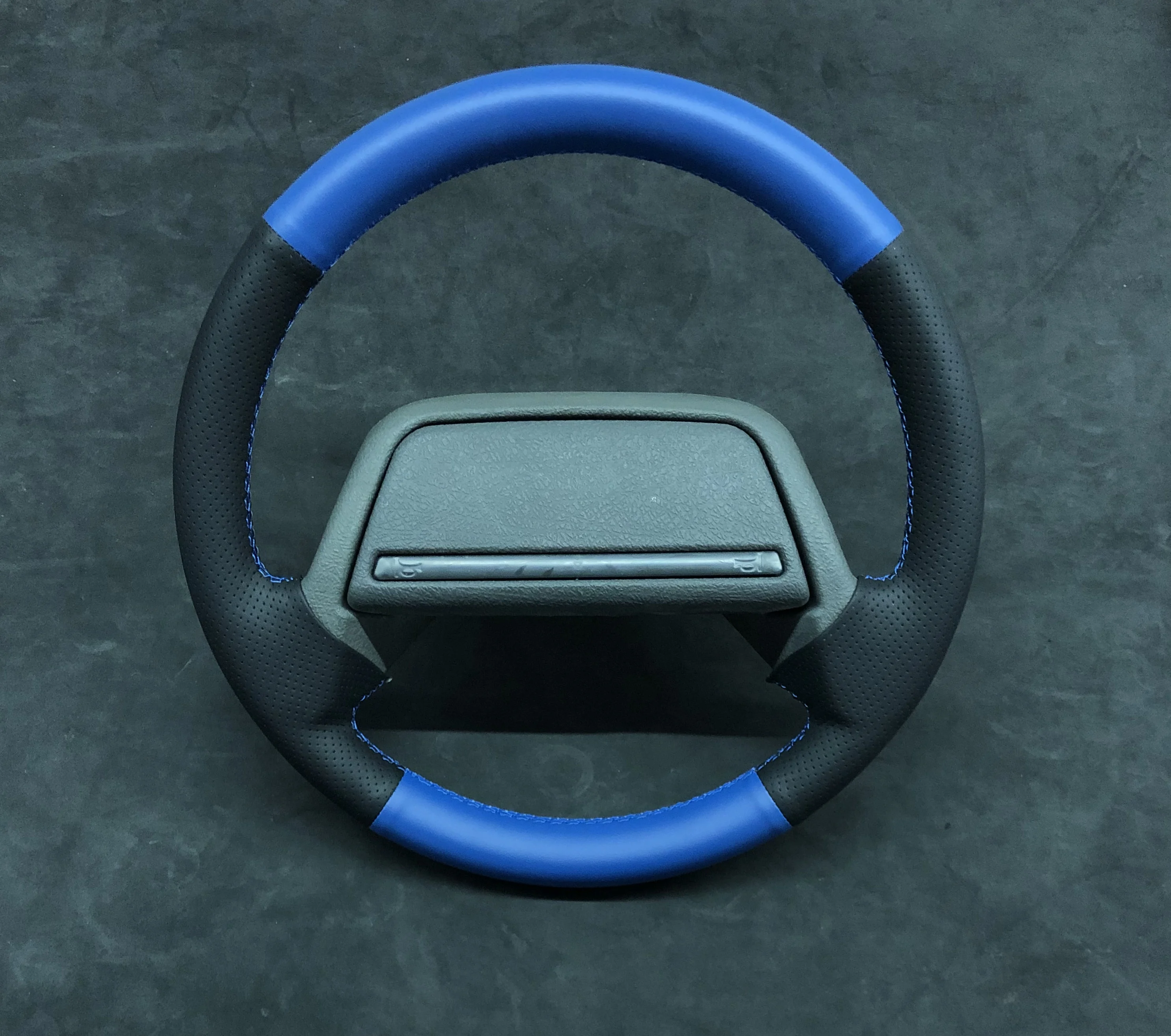 

Braiding cover for Lada 2114 2001-2013 2108 1998-2005 2115 1998-2012 braid on the steering wheel