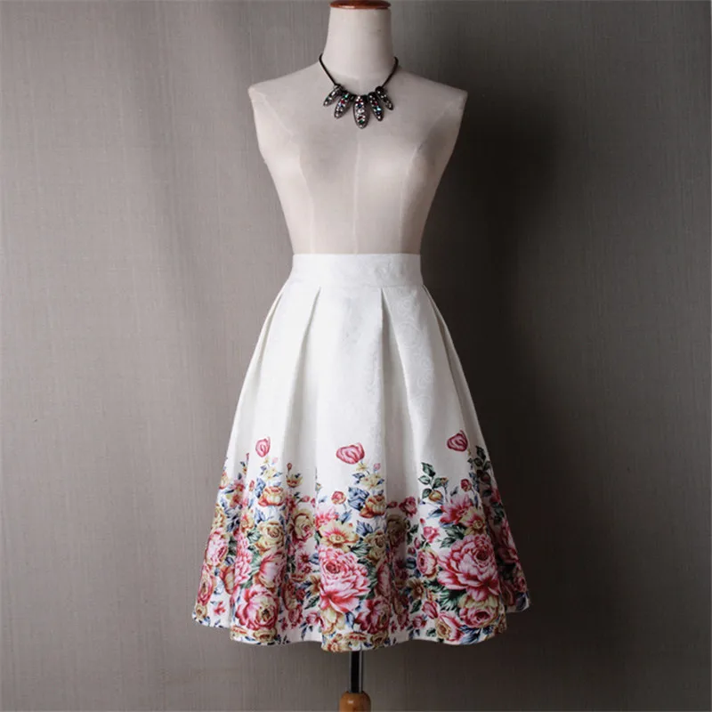 

Anything goes with an elegant lady's print loose Half-length dress