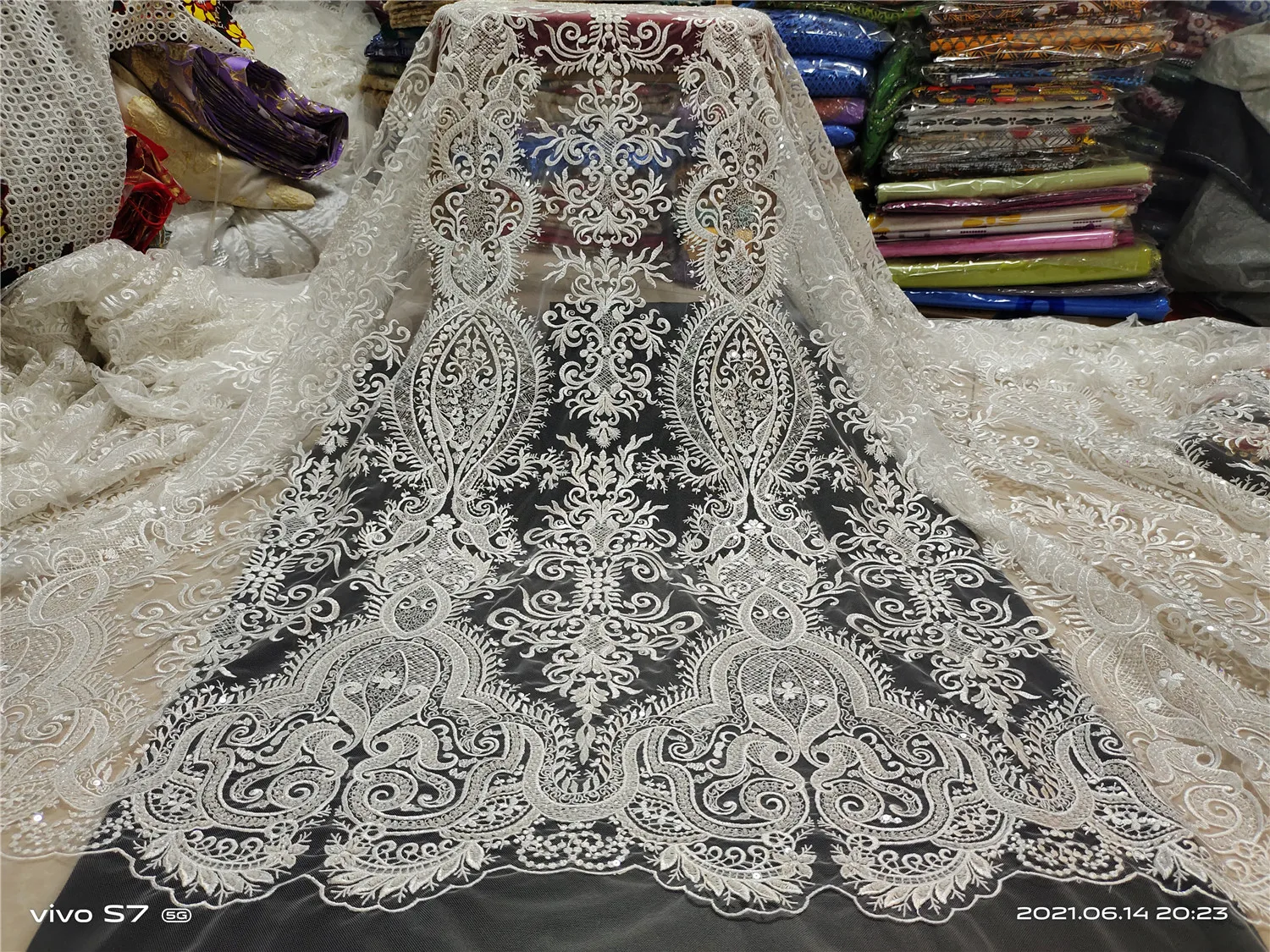 

Latest 2021 High Quality African Nigerian Tulle Lace Fabric With Sequins Embroidery Sewing Guipure Organza Prom Dresses 5yards