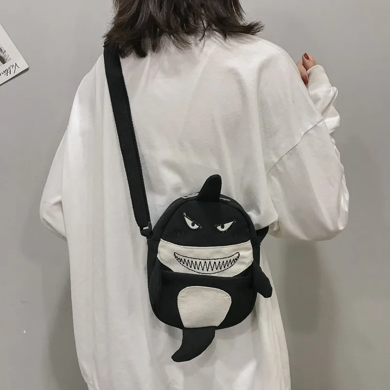 

Женская сумка-мессенджер, маленькие водонепроницаемые холщовые сумочки на ремне с мультяшным акулой